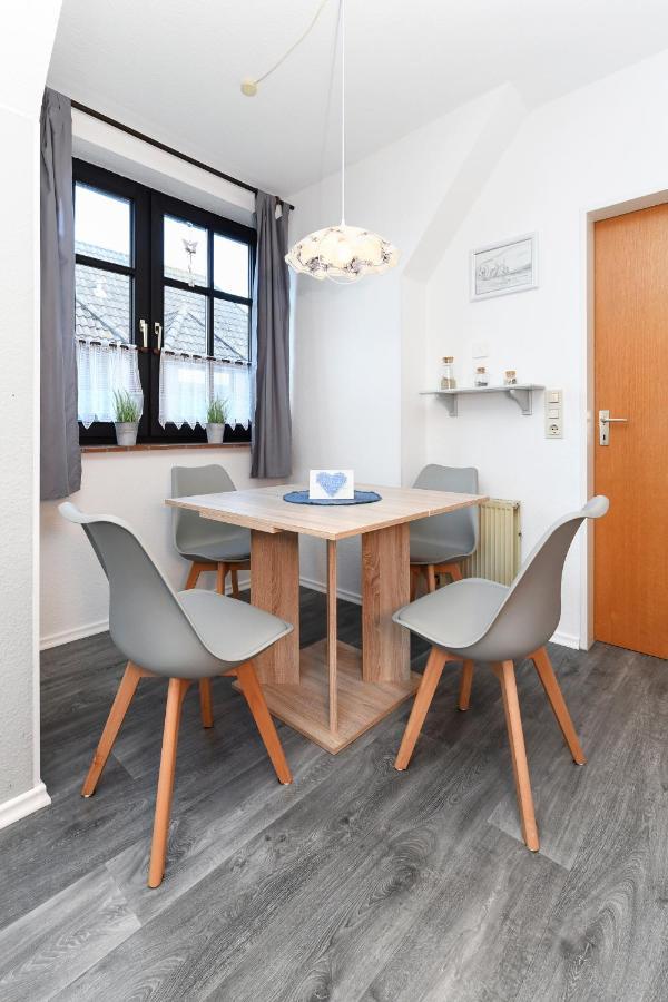 Ferienwohnung Seepferdchen Im Wohnpark Werdum Ngoại thất bức ảnh